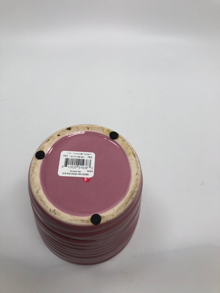 SM PINK CERAMIC PLANTER.
