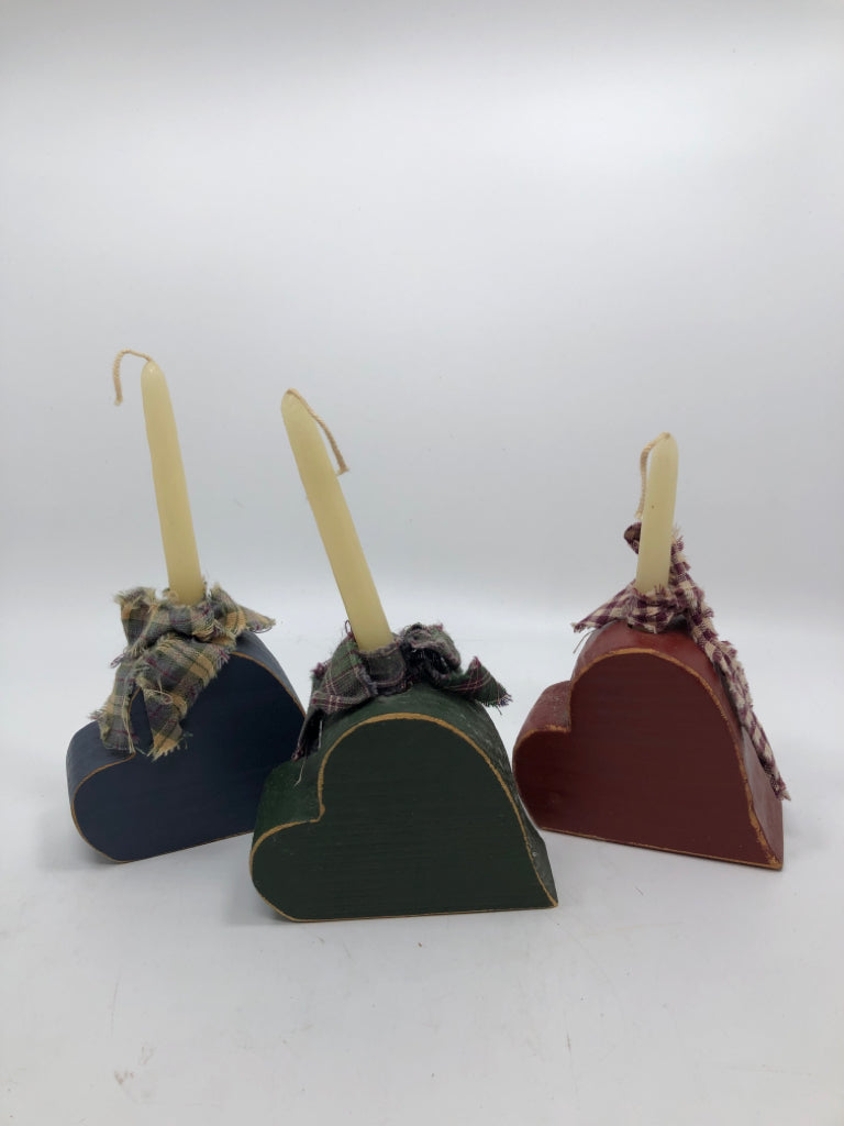 3PC WOOD HEART CANDLESTICK HOLDERS.