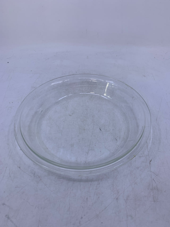 CLEAR SMALL PIE PLATE.