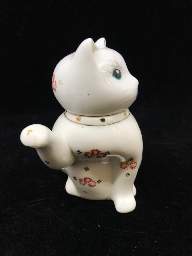 PORCELAIN CAT TEAPOT.