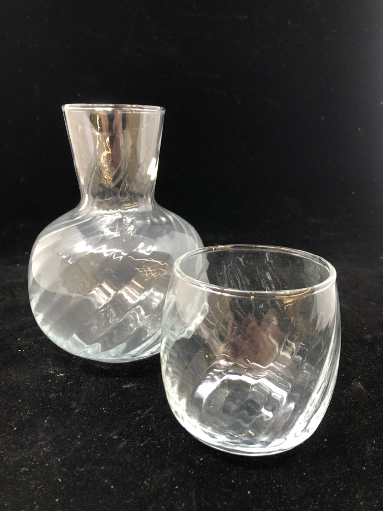 2PC CLEAR SWIRL GLASS WATER CARAFE.