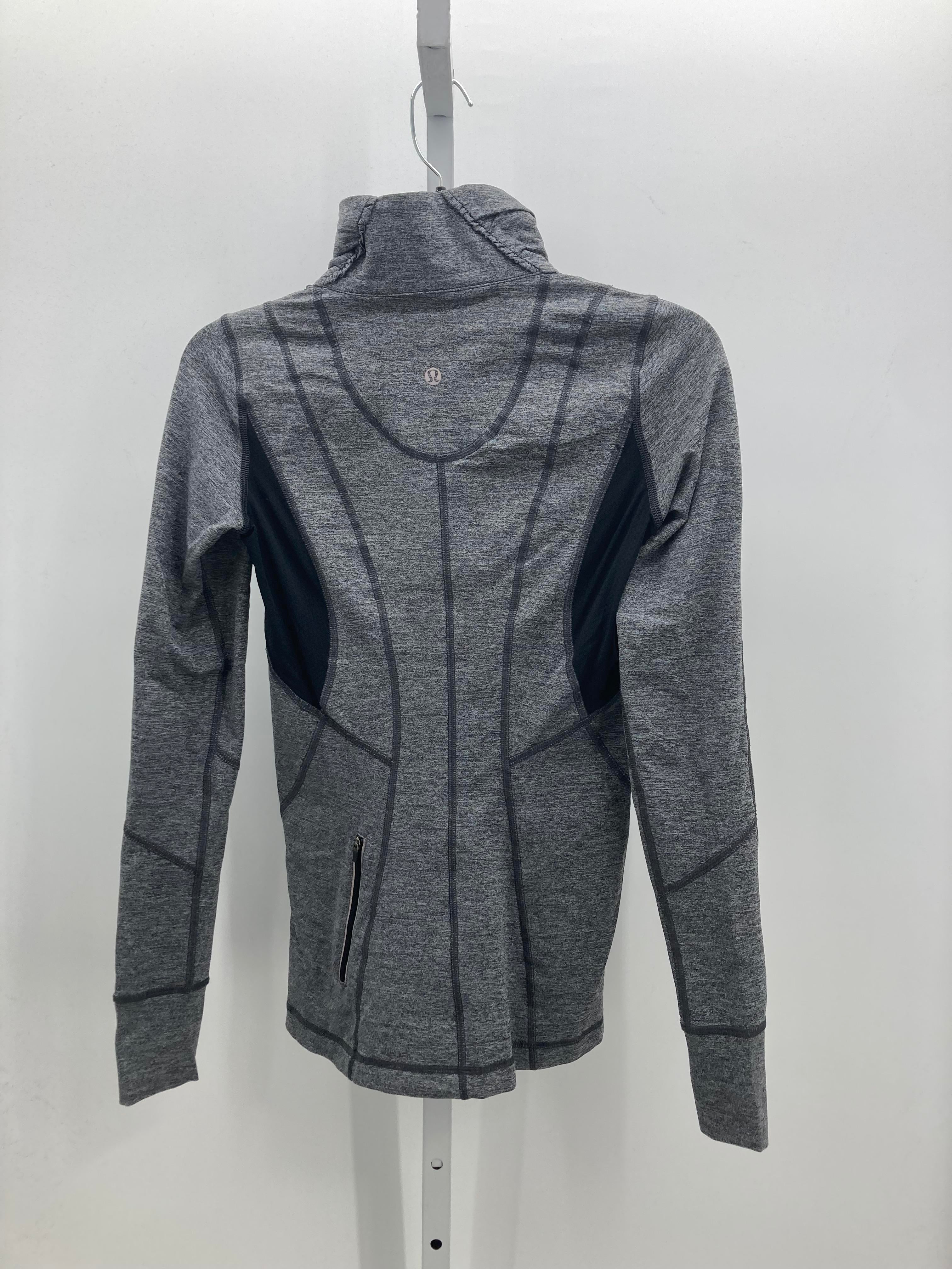 Lululemon Size 4 Misses Long Sleeve Shirt