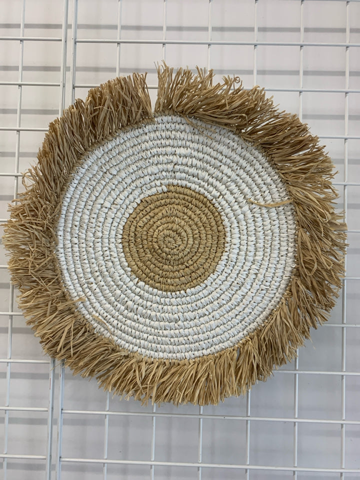 WHITE & BEIGE JUTE WALL-HANGING.