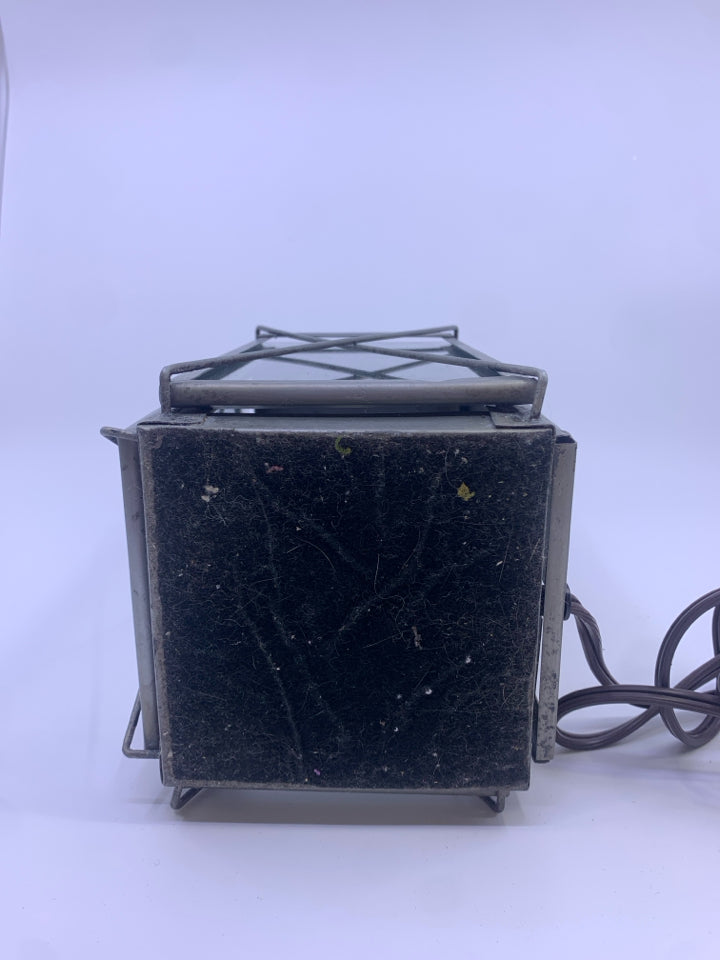 GALVANIZED PLUG IN LANTERN.