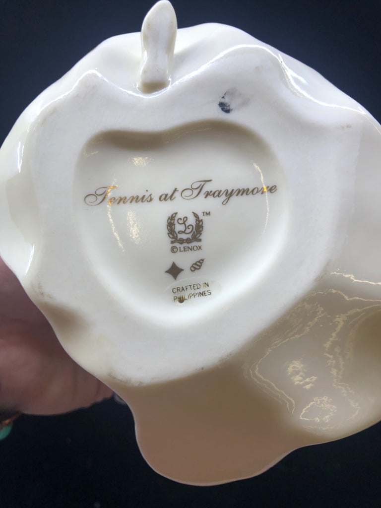 LENOX TENNIS AT TRAYMORE WOMAN FIGURE.