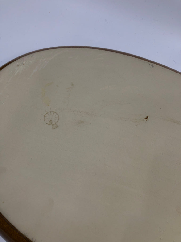 KERAFOUR OVAL STONEWARE W/ORANGE GRADIENT.