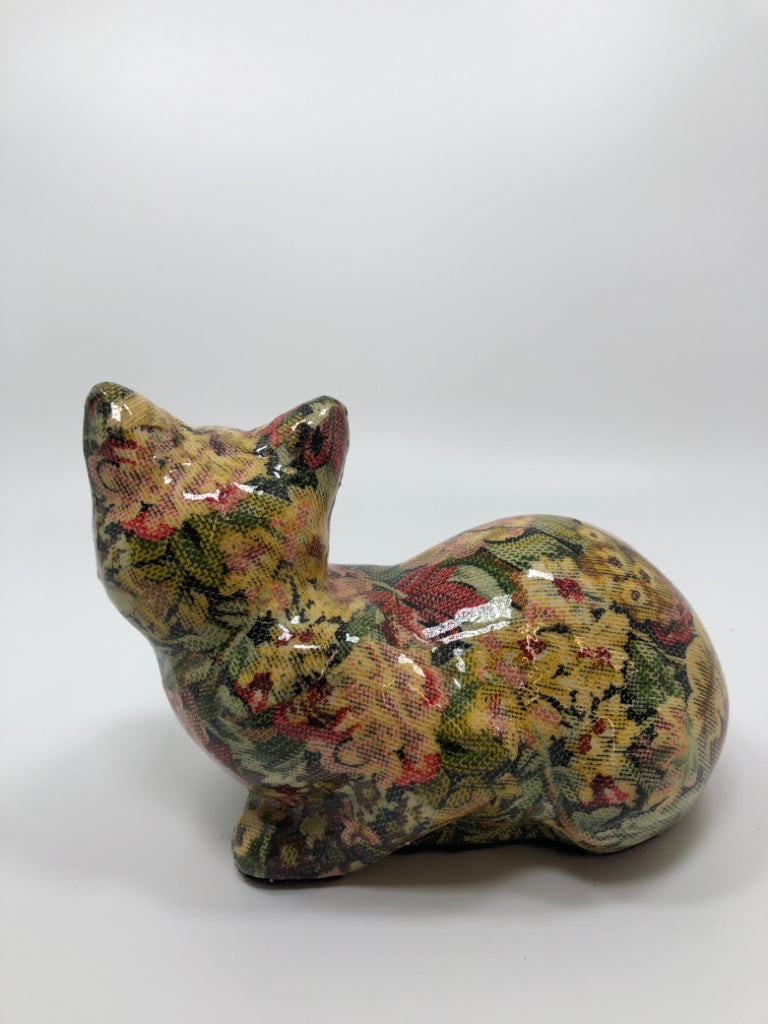 FLORAL PATCHWORK DECOUPAGE CAT.
