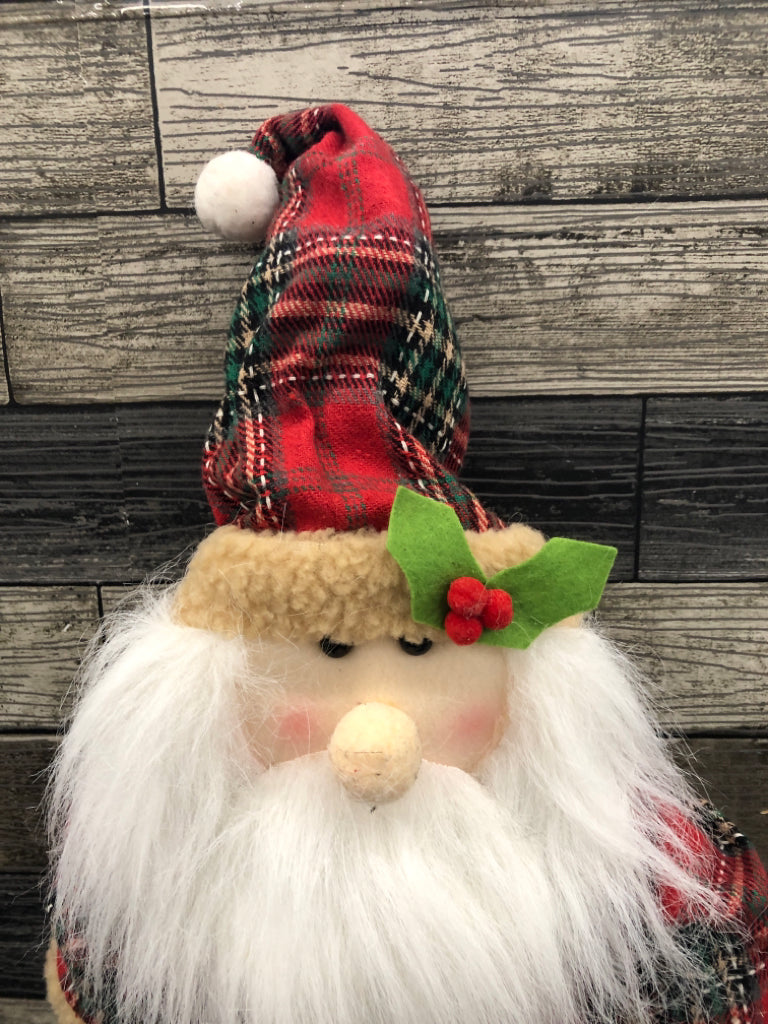 STANDING SANTA W/ PLAID SUIT PLUSH.