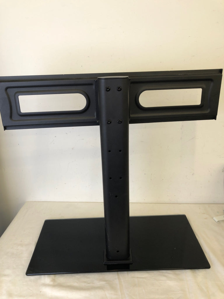 BLACK RECTANGLE TV STAND.