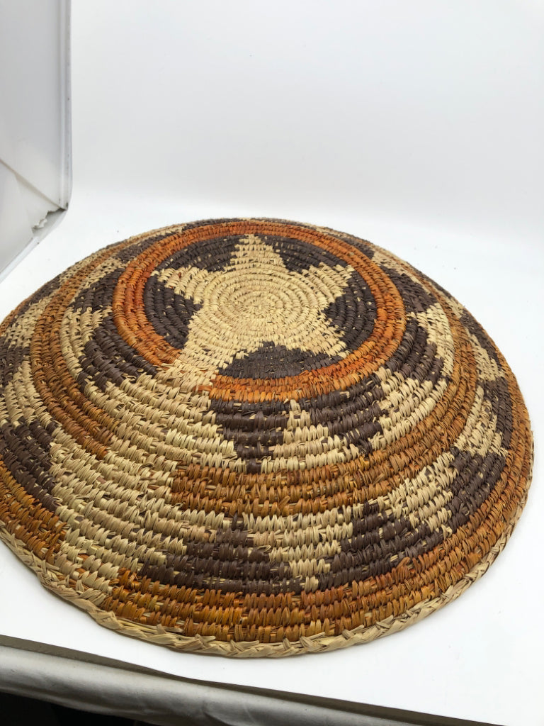 2 TONED WOVEN BOWL W/ AZTEC PATTERN.