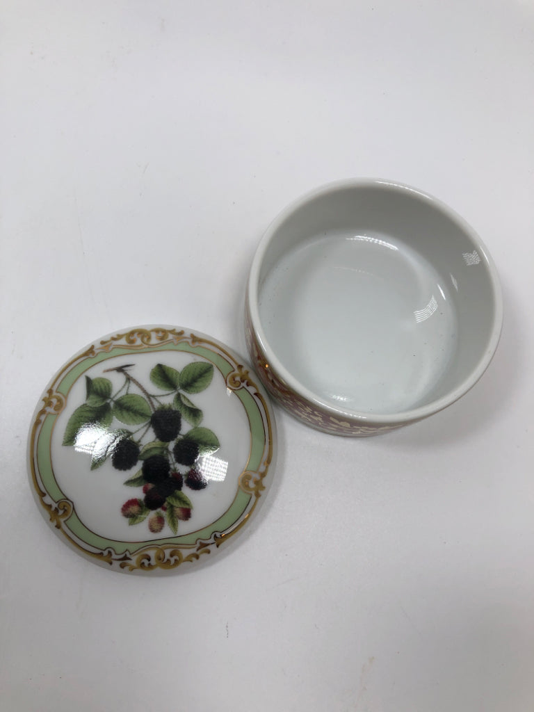 VTG FALCON PORCELAIN TRINKET BOX.