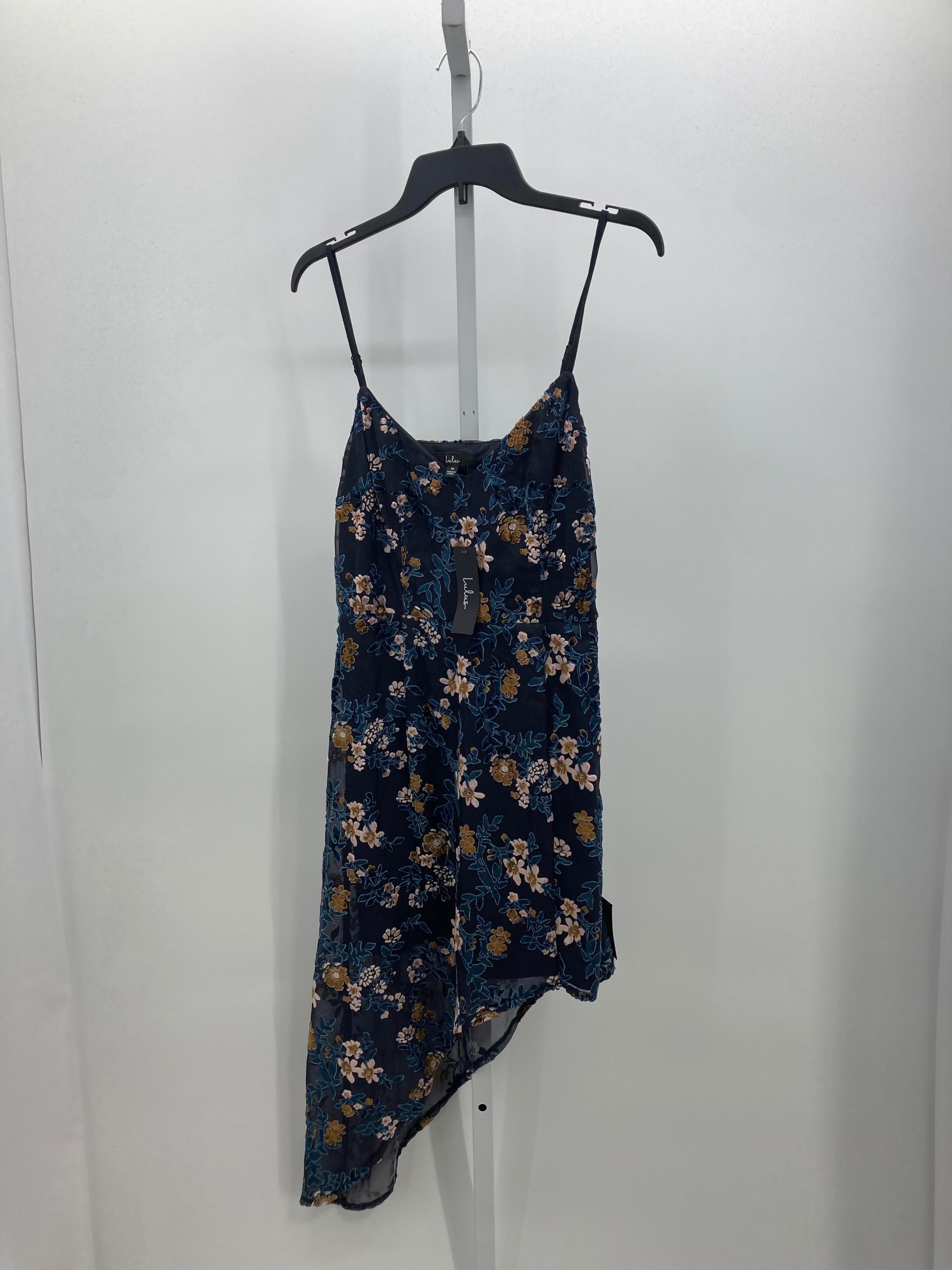 Lulus Size Medium Juniors Sleeveless Dress