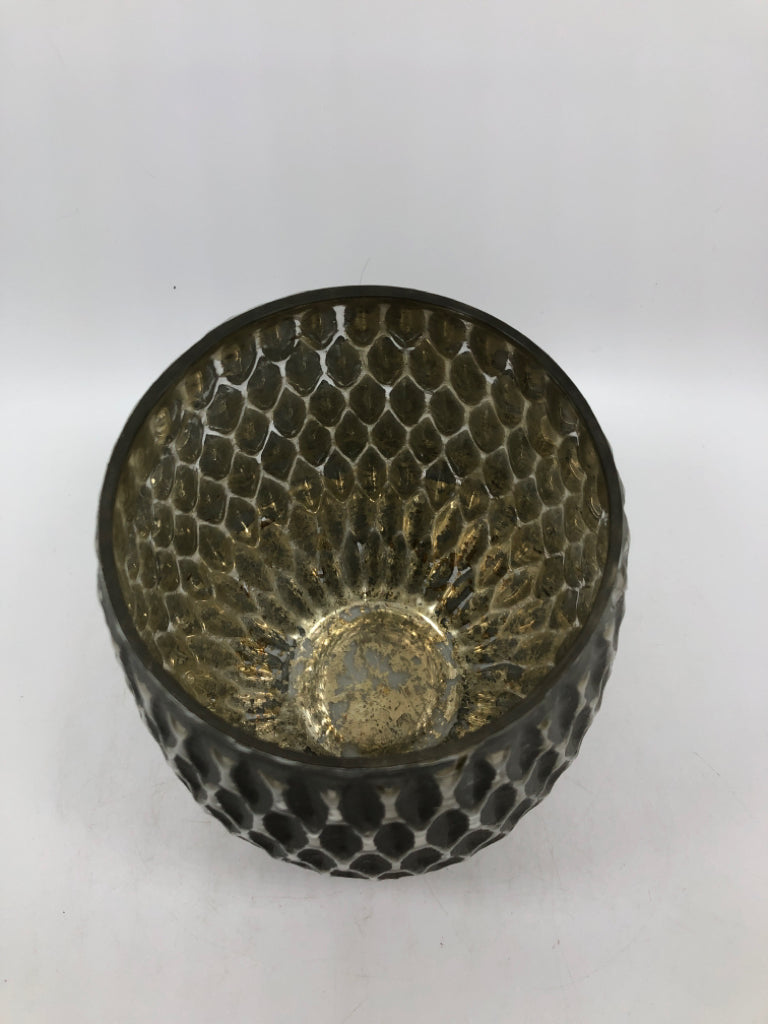 GREY MERCURY GLASS VASE.