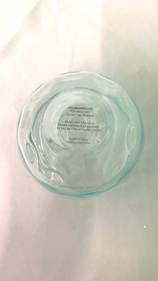 4 DOTTED LIGHT BLUE MELAMINE STEMLESS WINE GLASSES.
