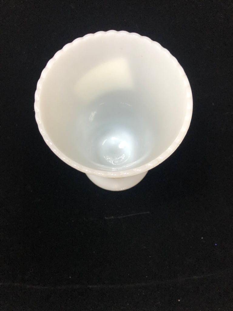 VTG MILK GLASS RIBBED VASE.