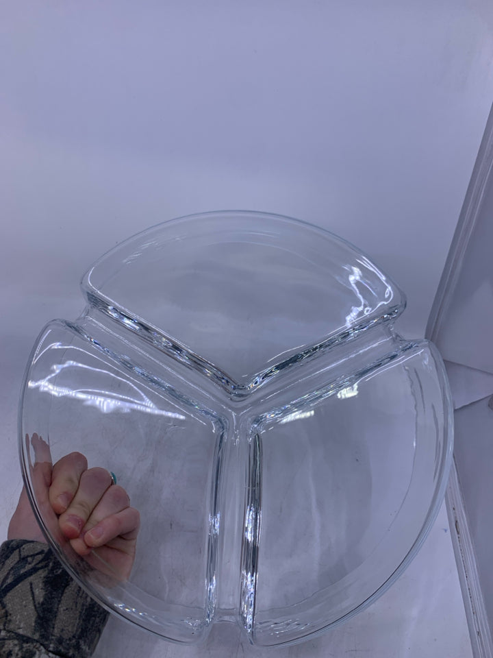 CLEAR GLASS HEAVY TRI DIVIDED BOWL.