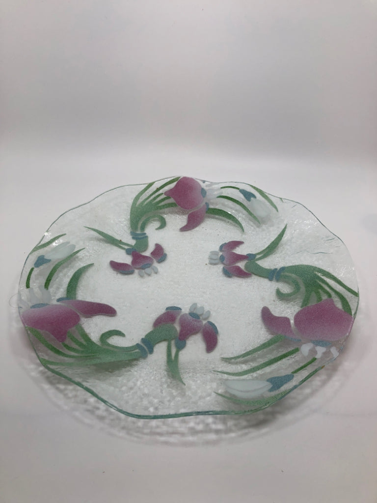 FLOWER PAINTED FUSED GLASS PLATTER W/RUFFLE RIM.