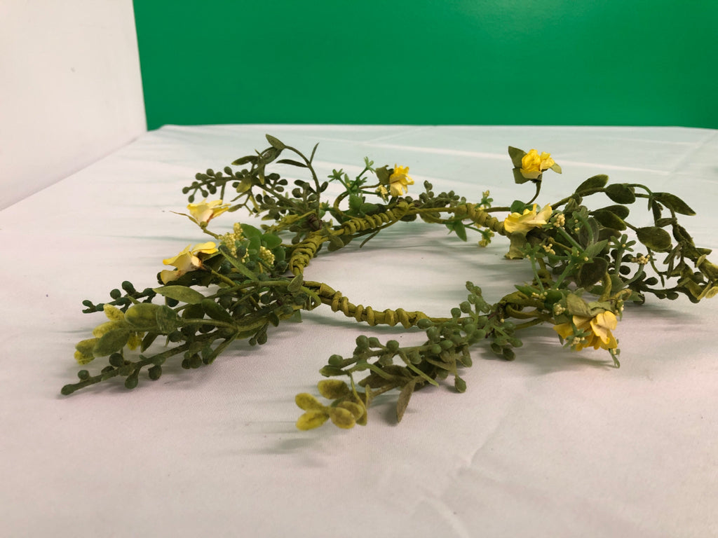 GREEN W/YELLOW FLOWERS, TWIG WREATH.