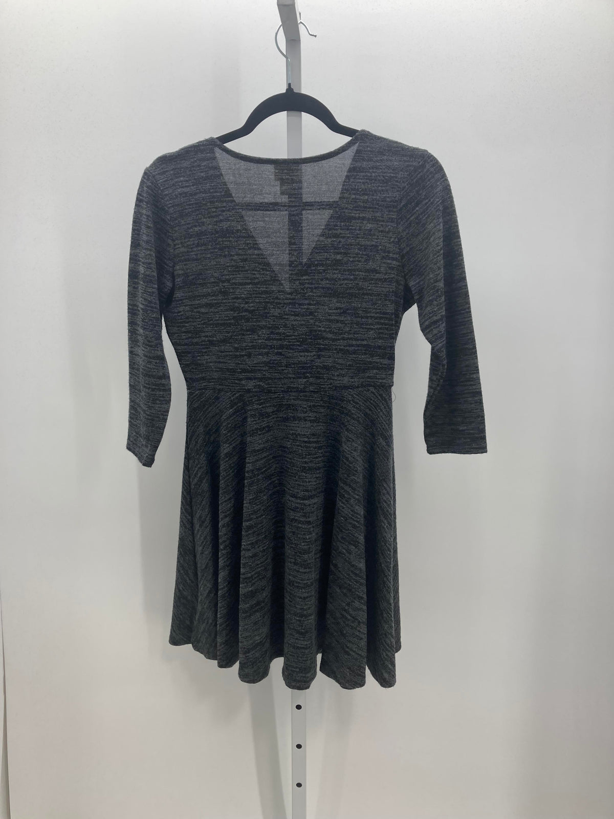 Mossimo Size Medium Misses 3/4 Sleeve Dress