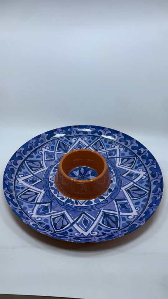 MELAMINE CHIP AND DIP PLATE.