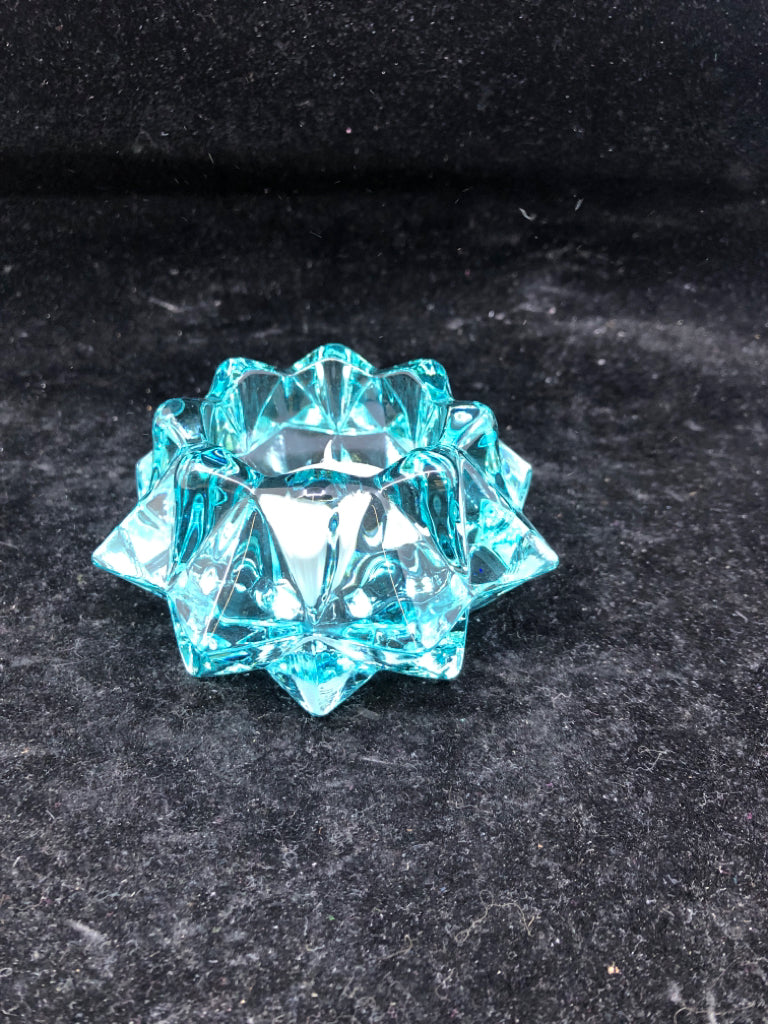 TEAL DIAMOND PATTERN TEALIGHT HOLDER.