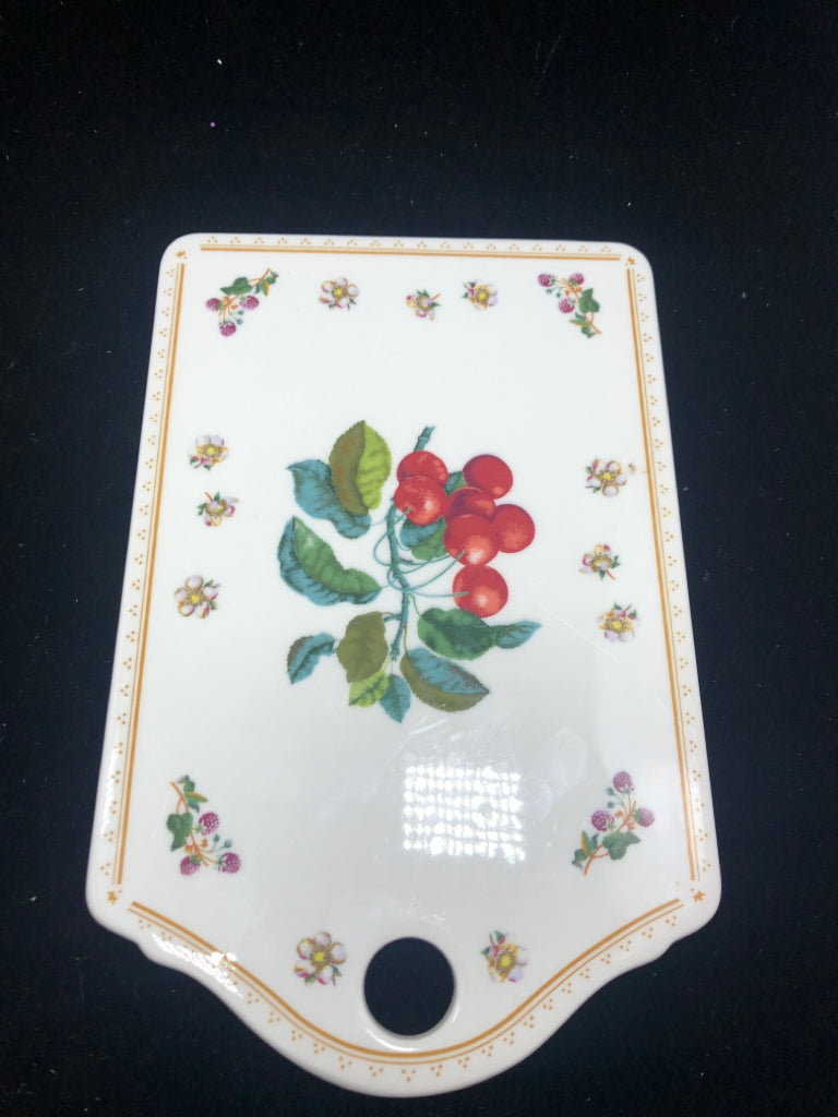 CERAMIC FRUIT PATTERN TRIVET TRAY.