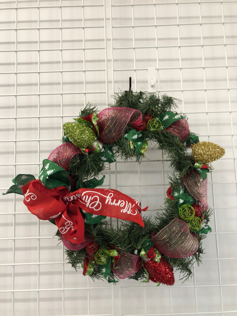 JUMBO CHRISTMAS LIGHT WREATH.