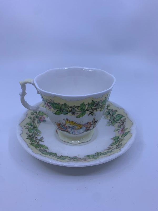 BRAMBLY HEDGE MOUSE TEACUP AND SAUCER.