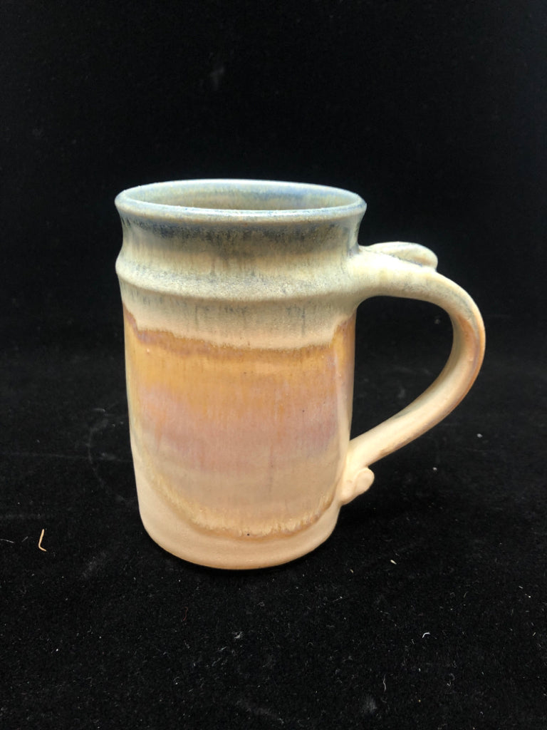 BEIGE TO BLUE DIPPED POTTERY MUG.