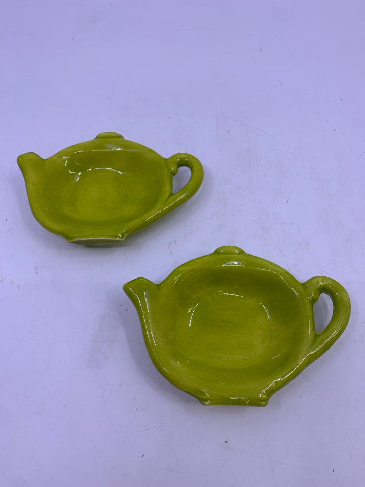 2 LIME GREEN POTTERY TEA POT SHAPED TEA BAG CATCH.