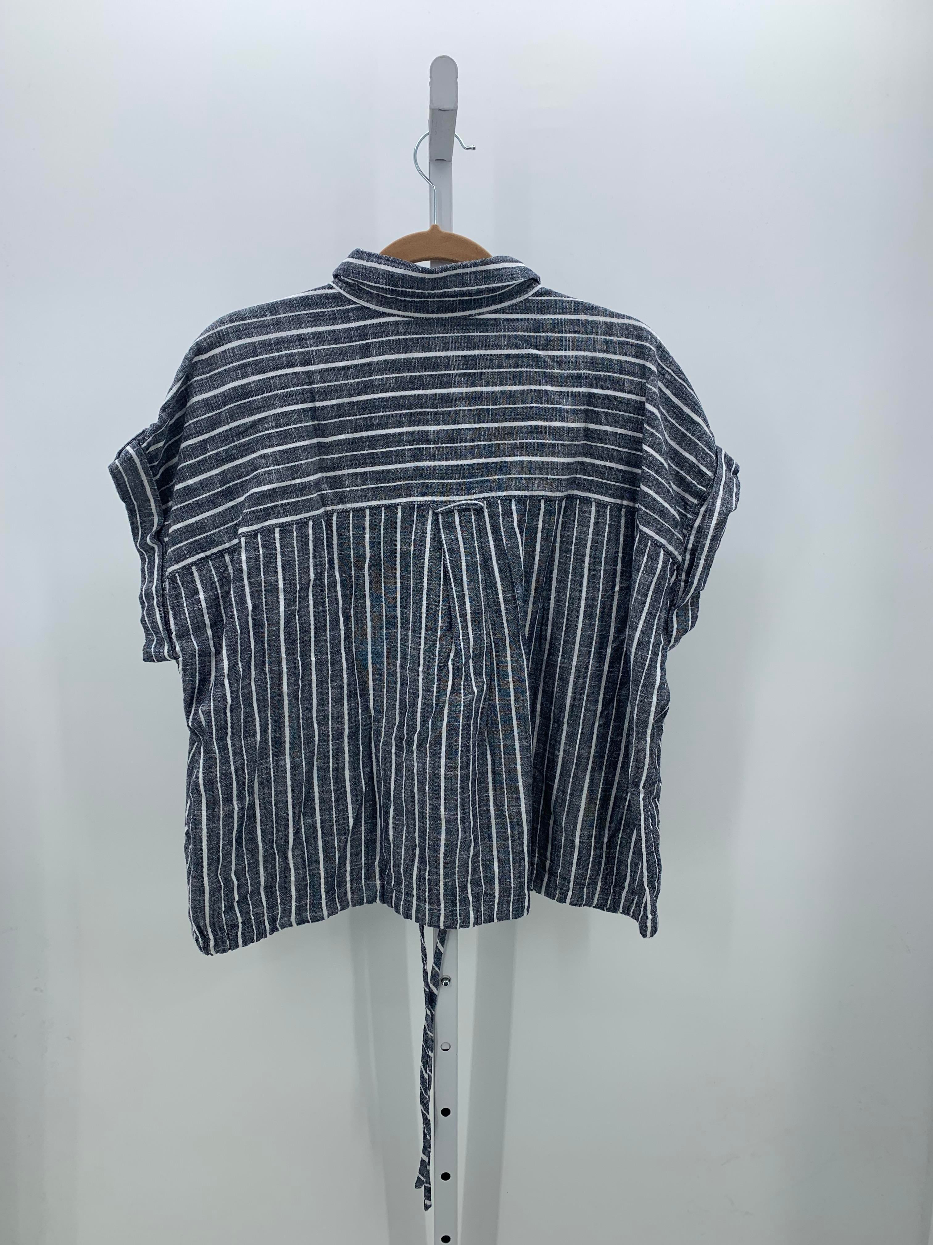 Time and Tru Size Extra Large Misses Short Sleeve Shirt