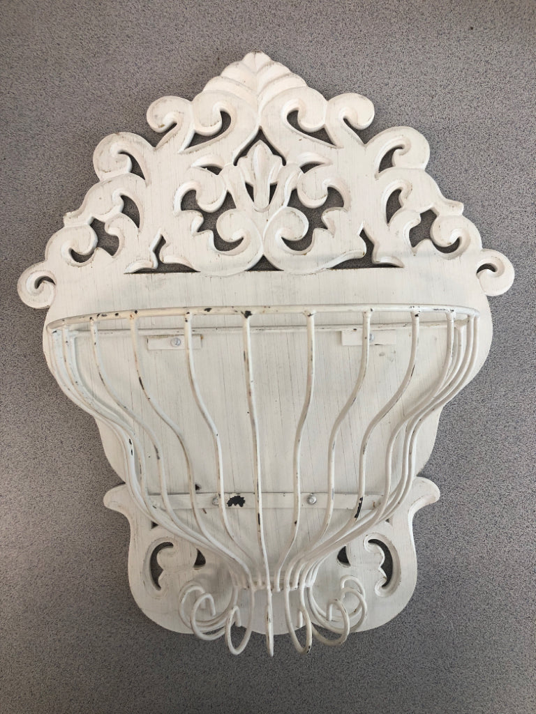 WHITE WOOD AND METAL BASKET WALL FLOWER BASKET.