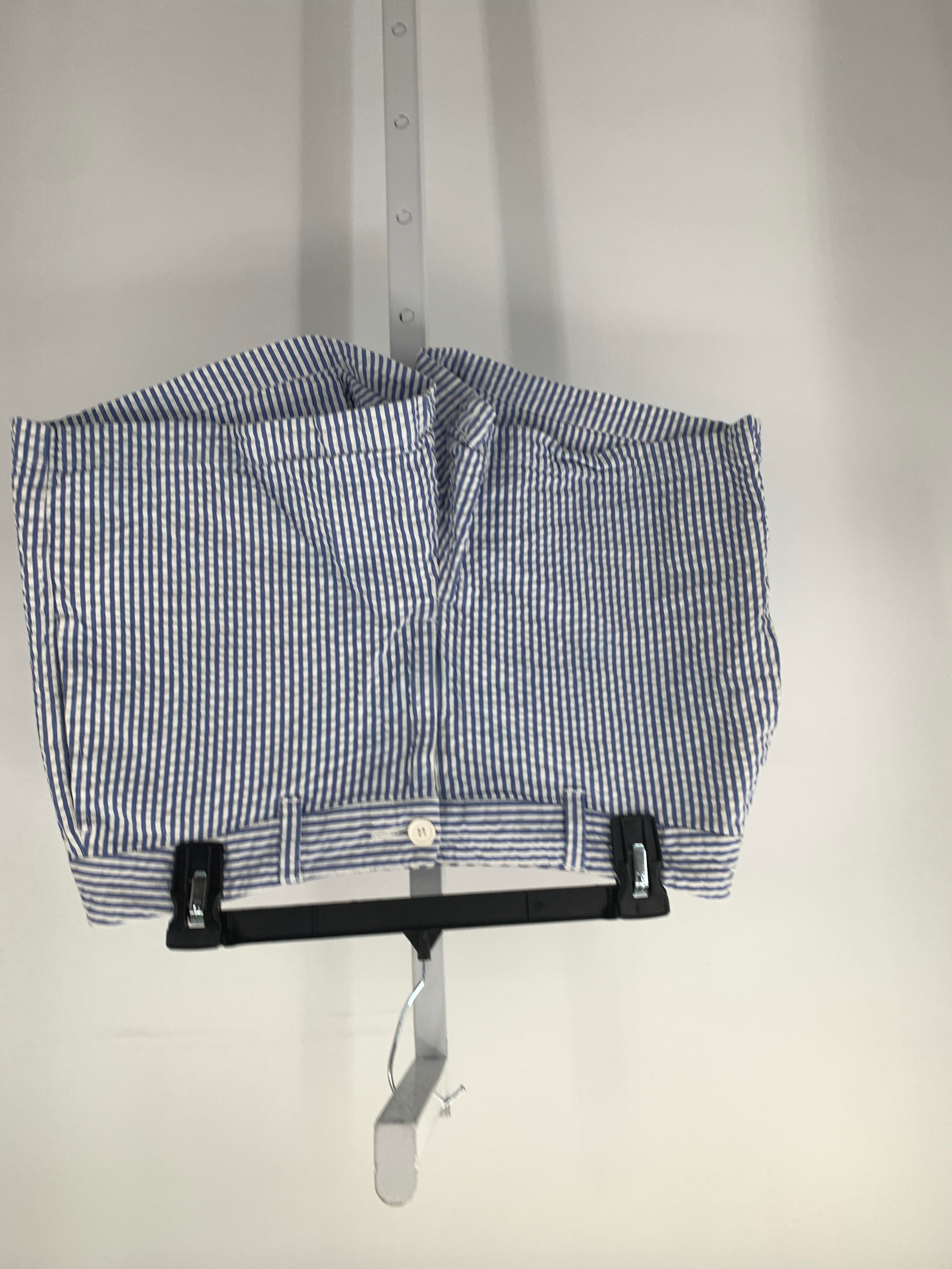 Gap Size 6 Misses Shorts
