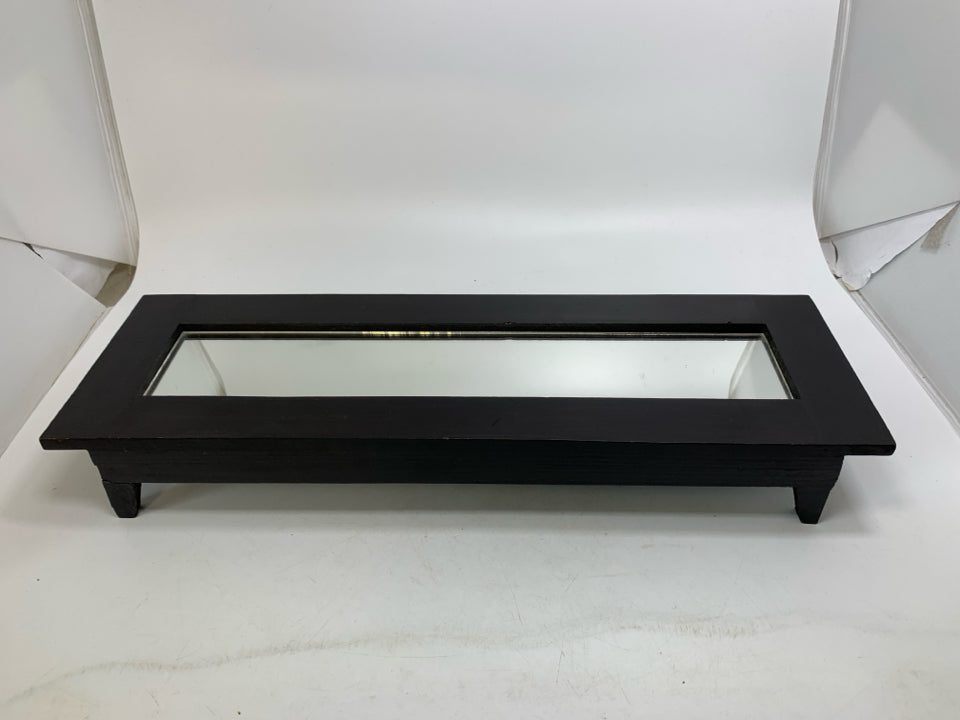 FOOTED BLACK WOOD TRAY W/ MIRROR IN LAY.