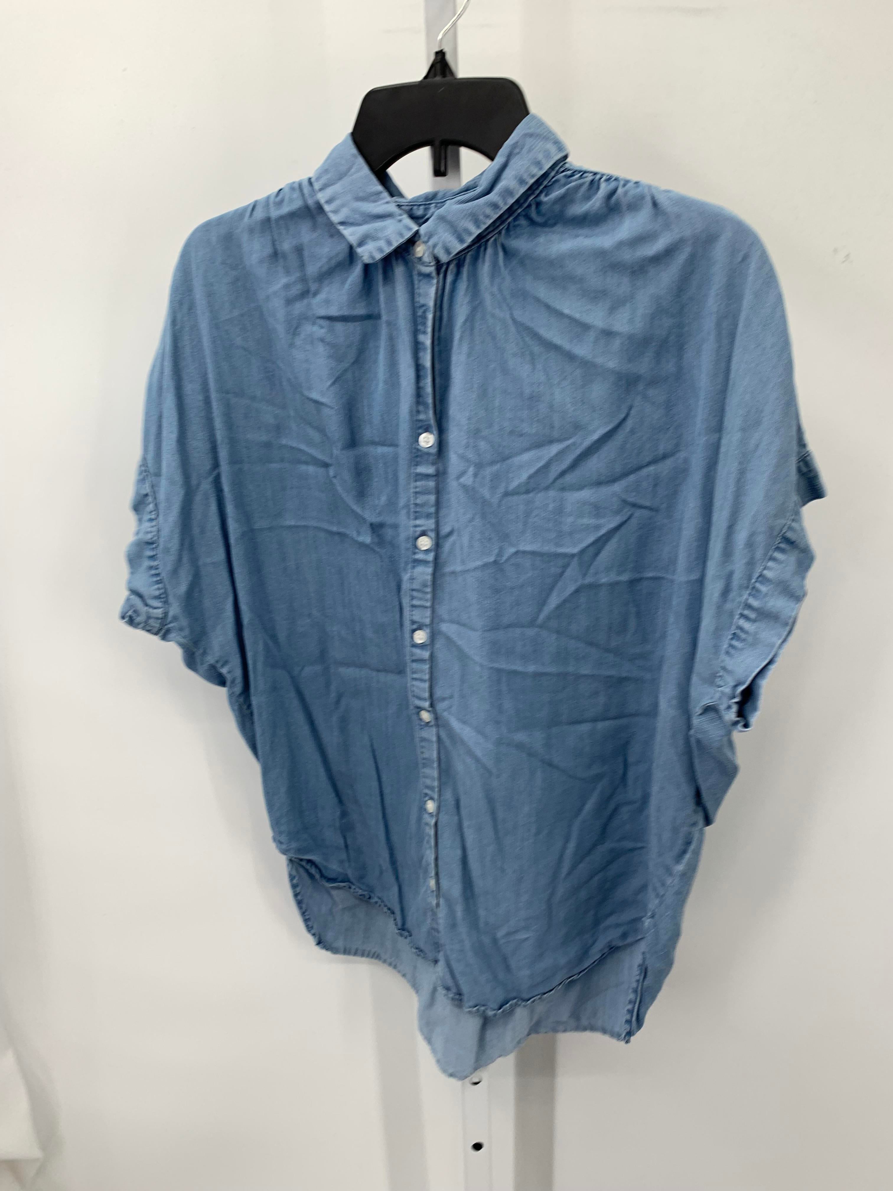 Time and Tru Size Medium Misses Short Sleeve Shirt