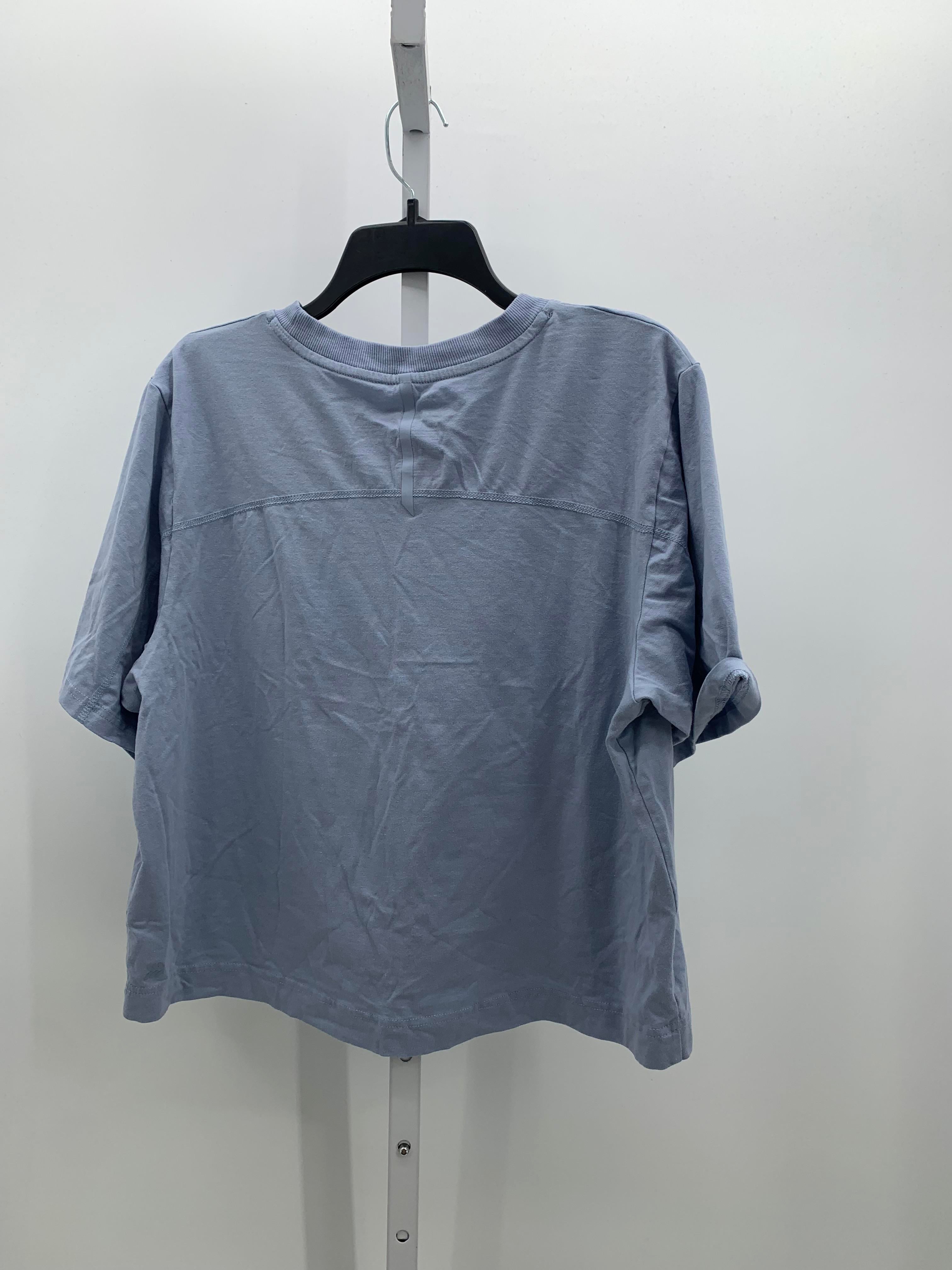 All In Motion Size Large Misses Short Sleeve Shirt