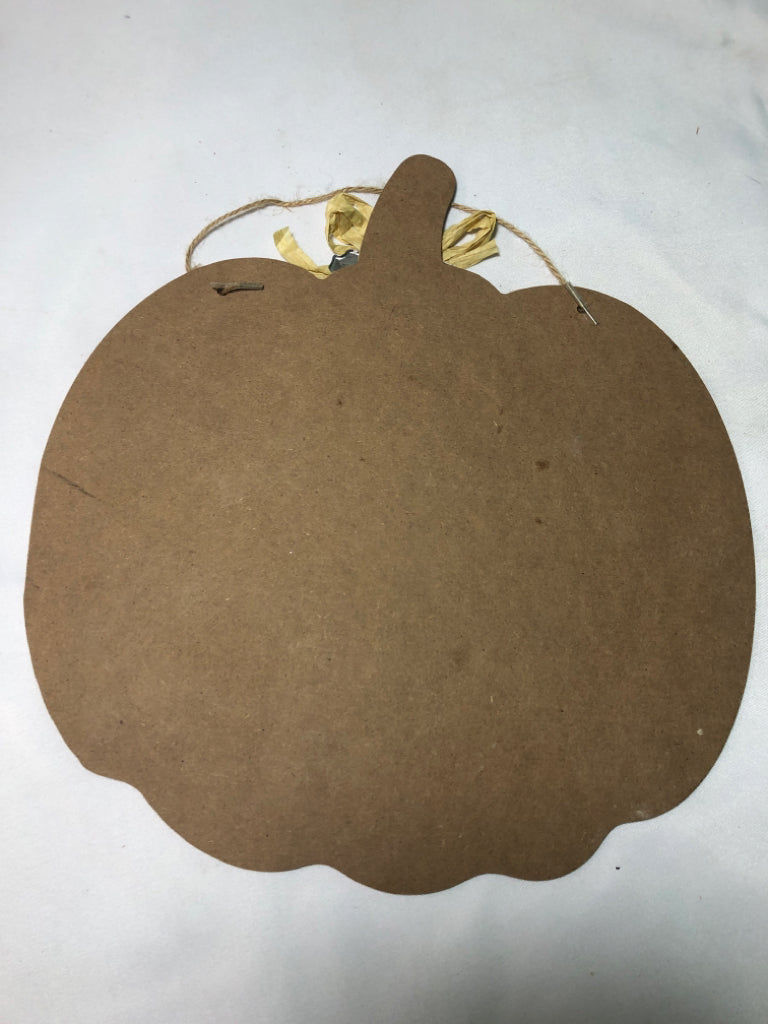 THANKFUL BLESSED GLITTER PUMPKIN WALL HANGING.