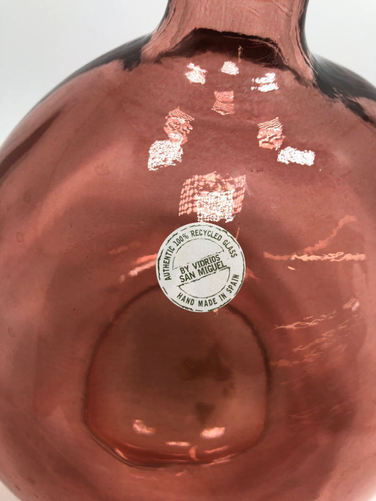 PINK BLOWN GLASS ROUND VASE.