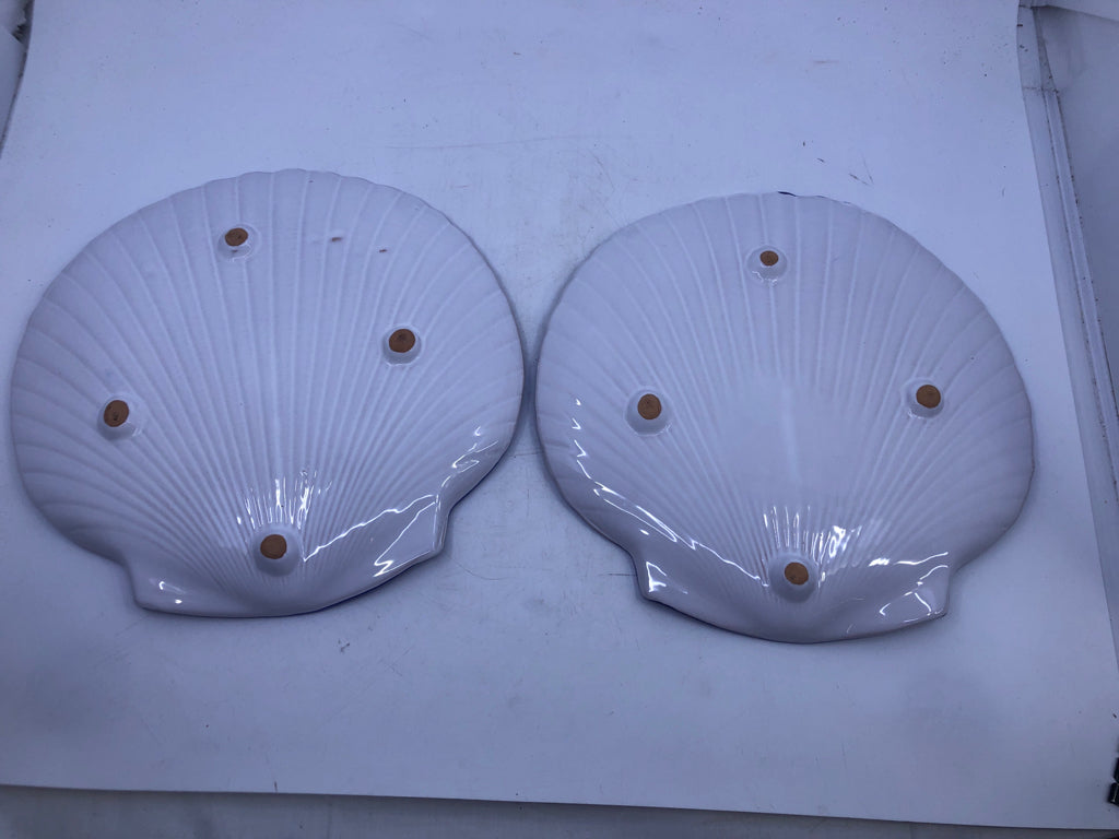 2 SHELL SHAPED FISH AND LOBSTER PLATES.