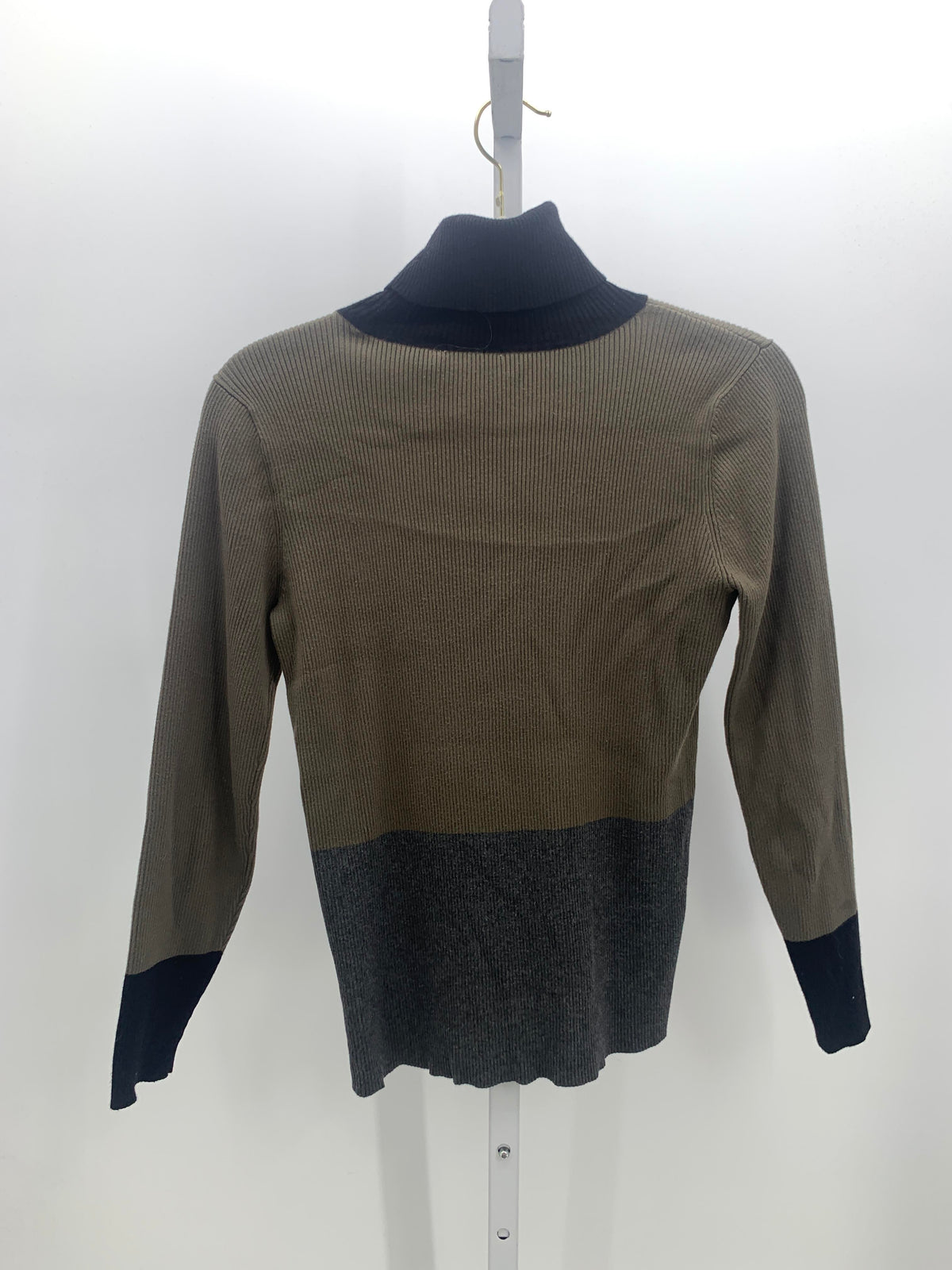 Calvin Klein Size Medium Misses Long Sleeve Shirt