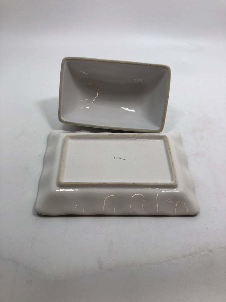 SILVER RIMMED COVERED BUTTER DISH.