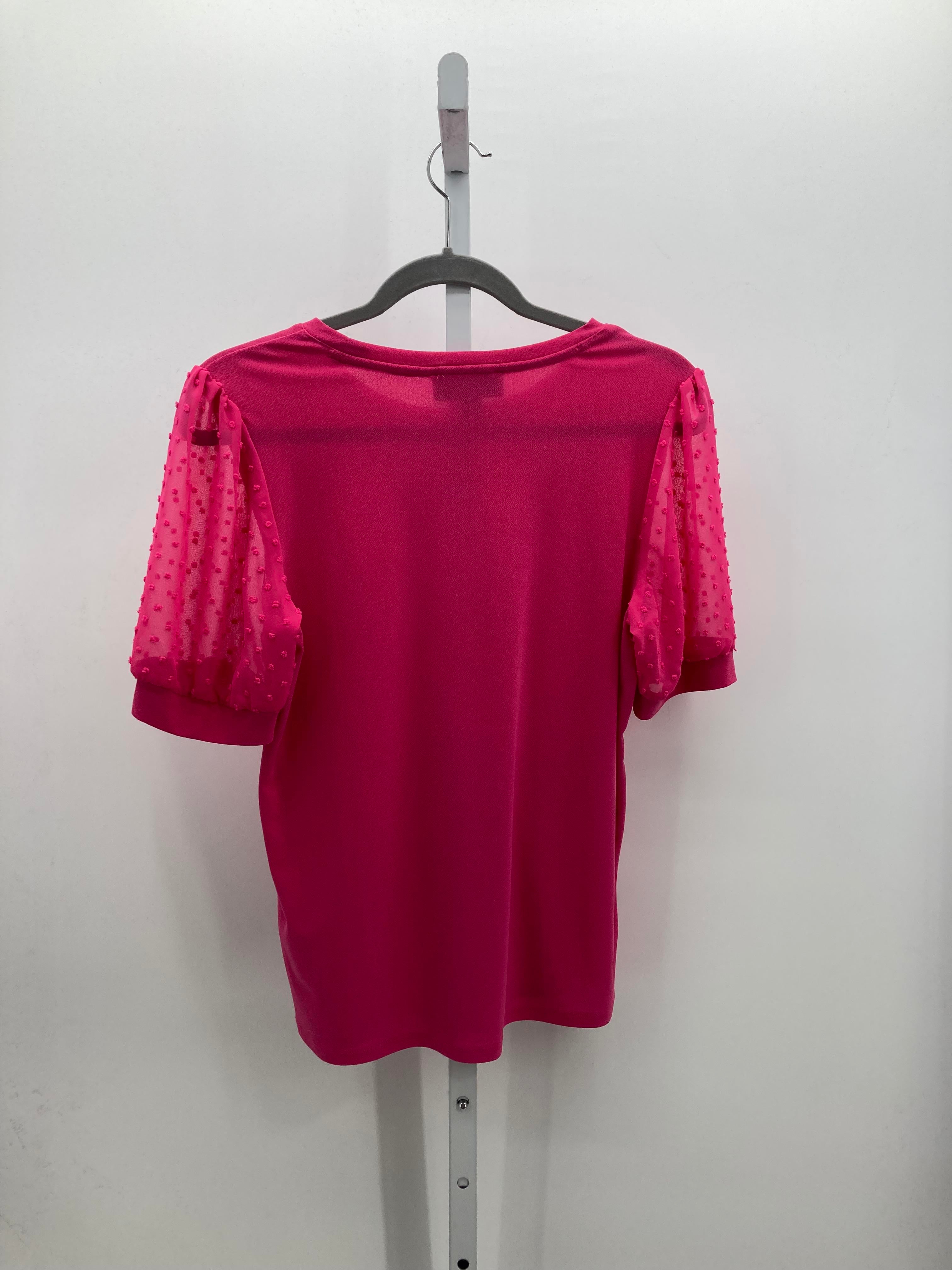 Size Medium Misses Short Sleeve Shirt