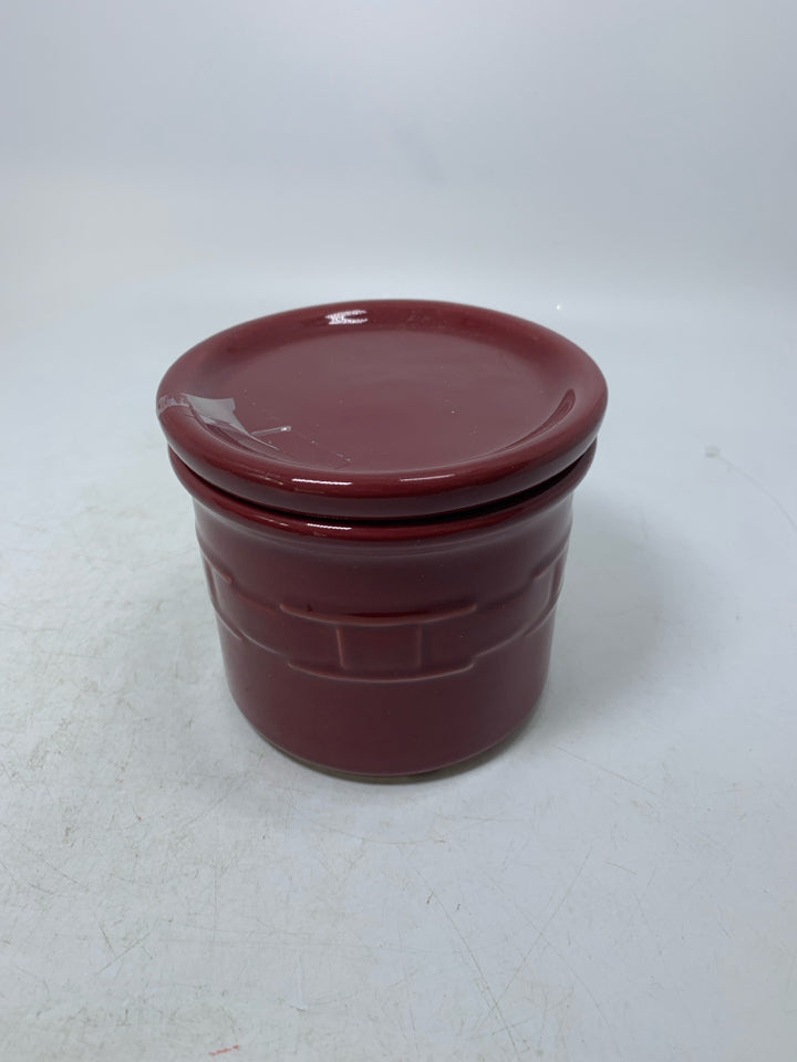 EMBOSSED BASKET WEAVE COVERED CROCK.