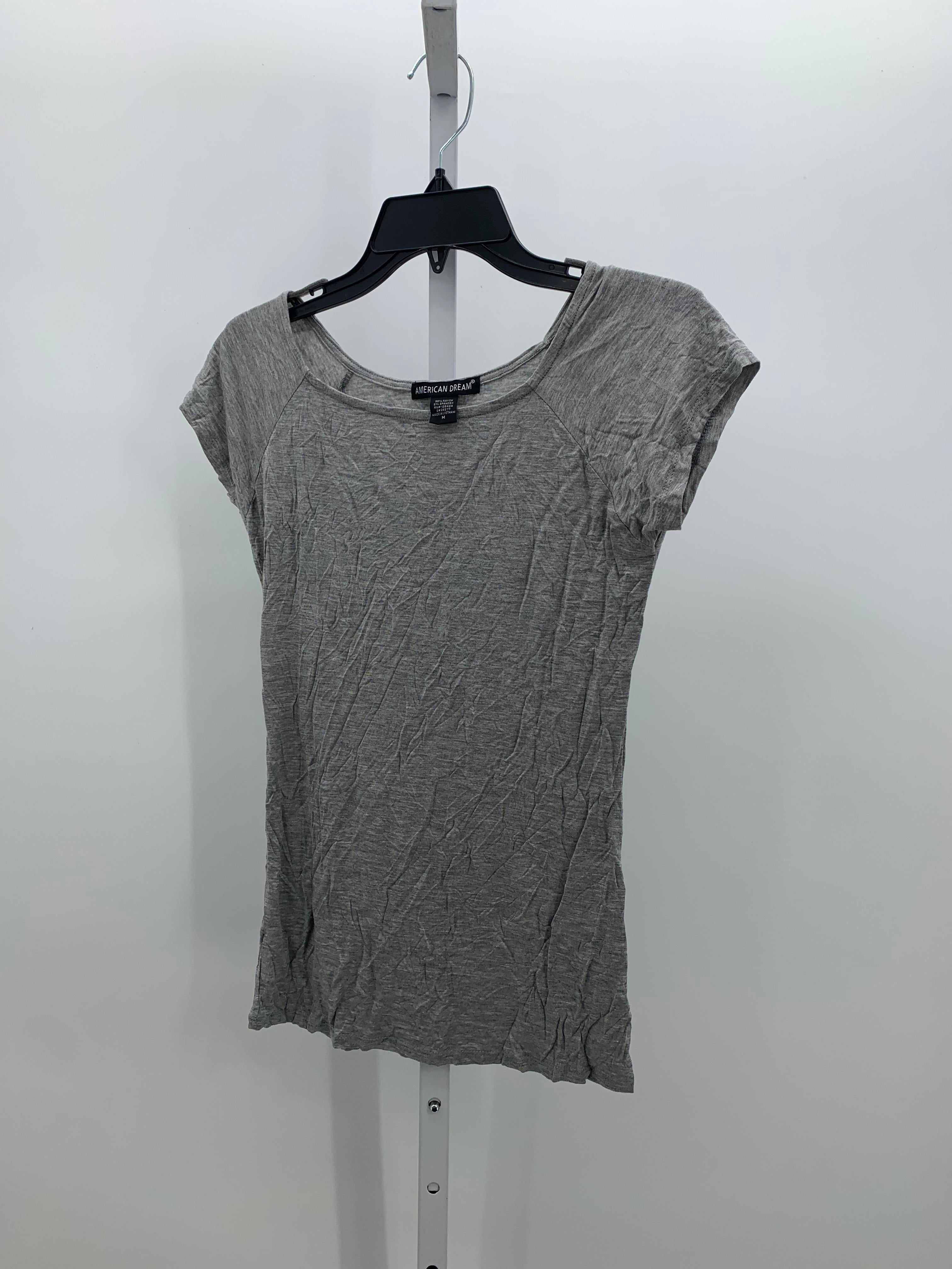 American dream Size Medium Juniors Short Sleeve Shirt