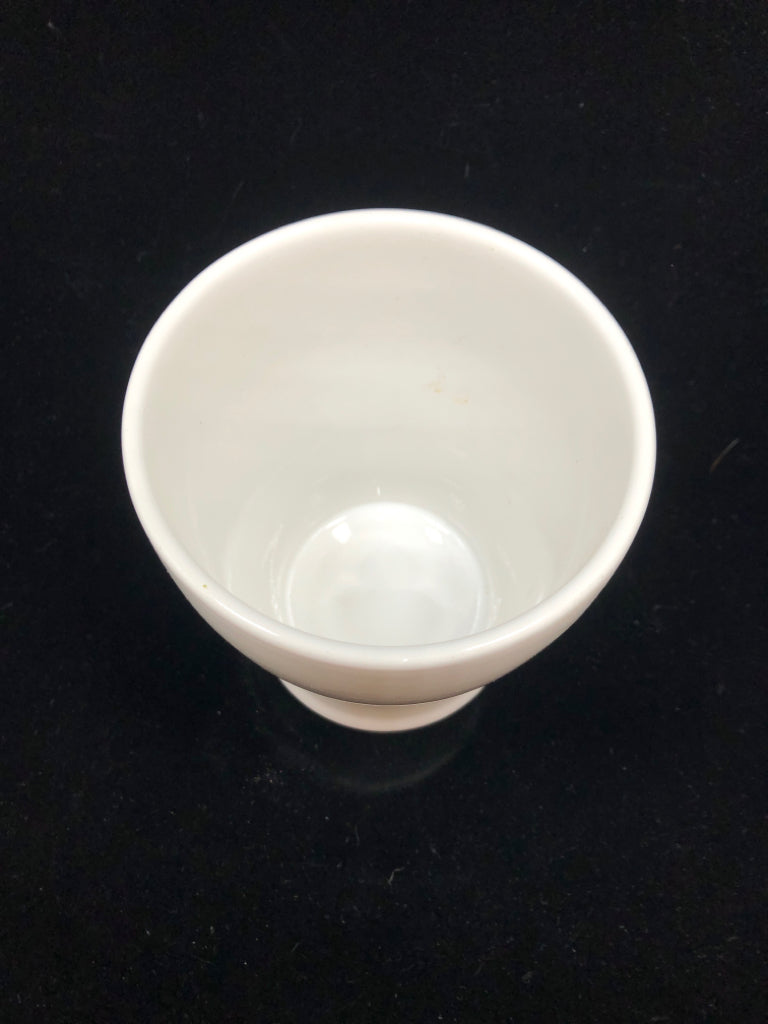 WHITE CERAMIC PLANTER/VASE.