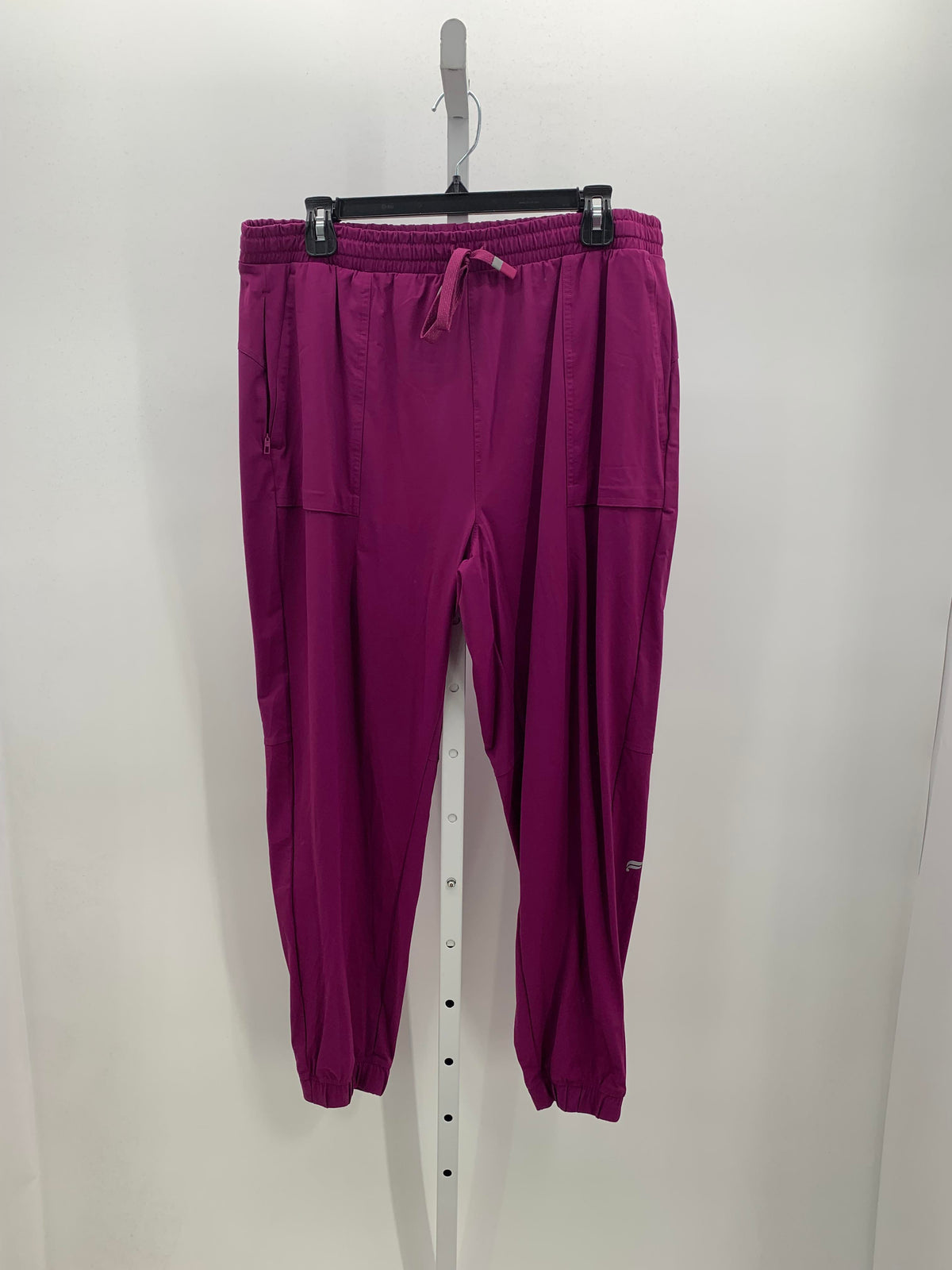 Fabletics Size Extra Large Misses Pants