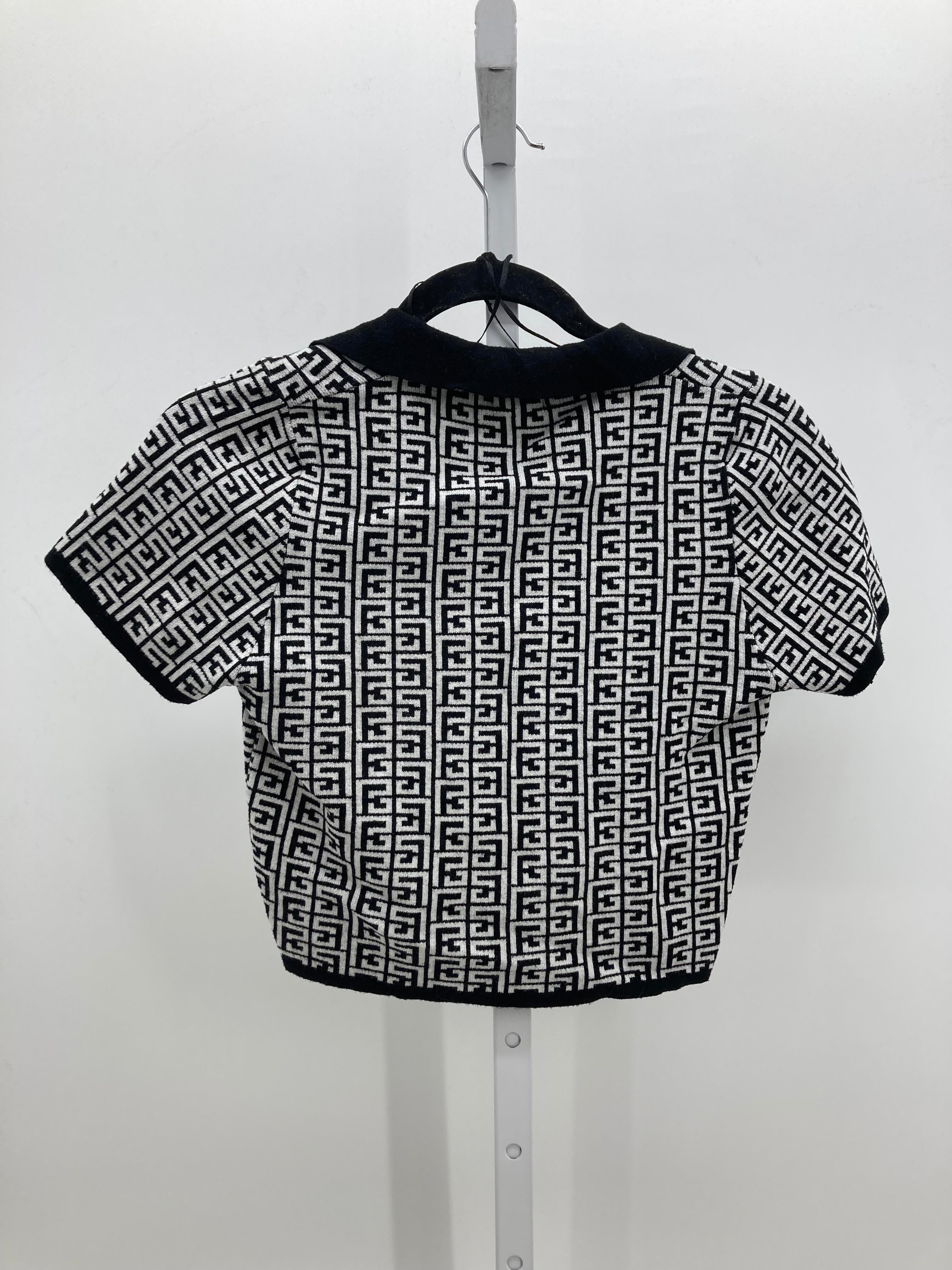 Debut Size Medium Juniors Short Sleeve Sweater