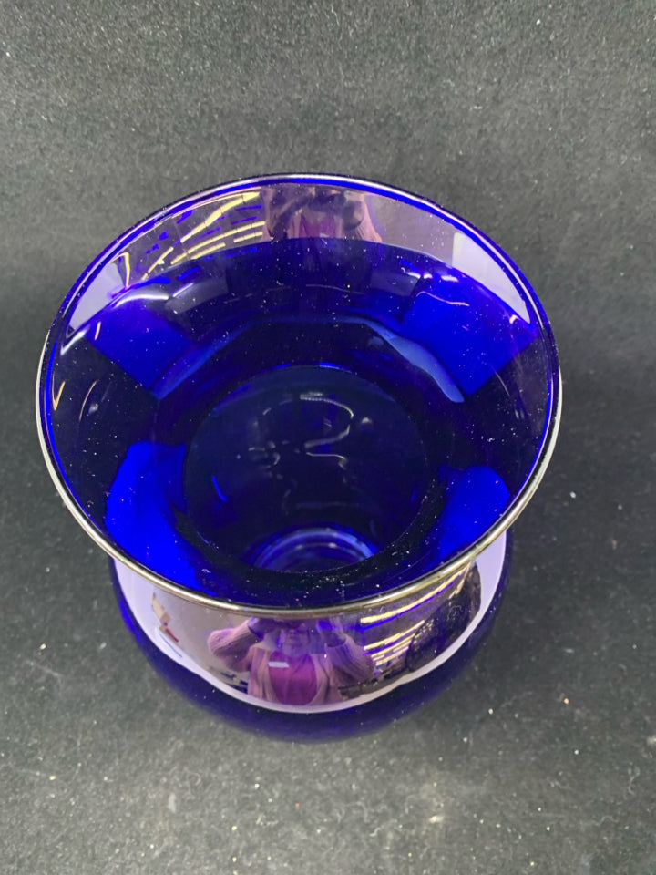 COBALT BLUE GLASS VASE.