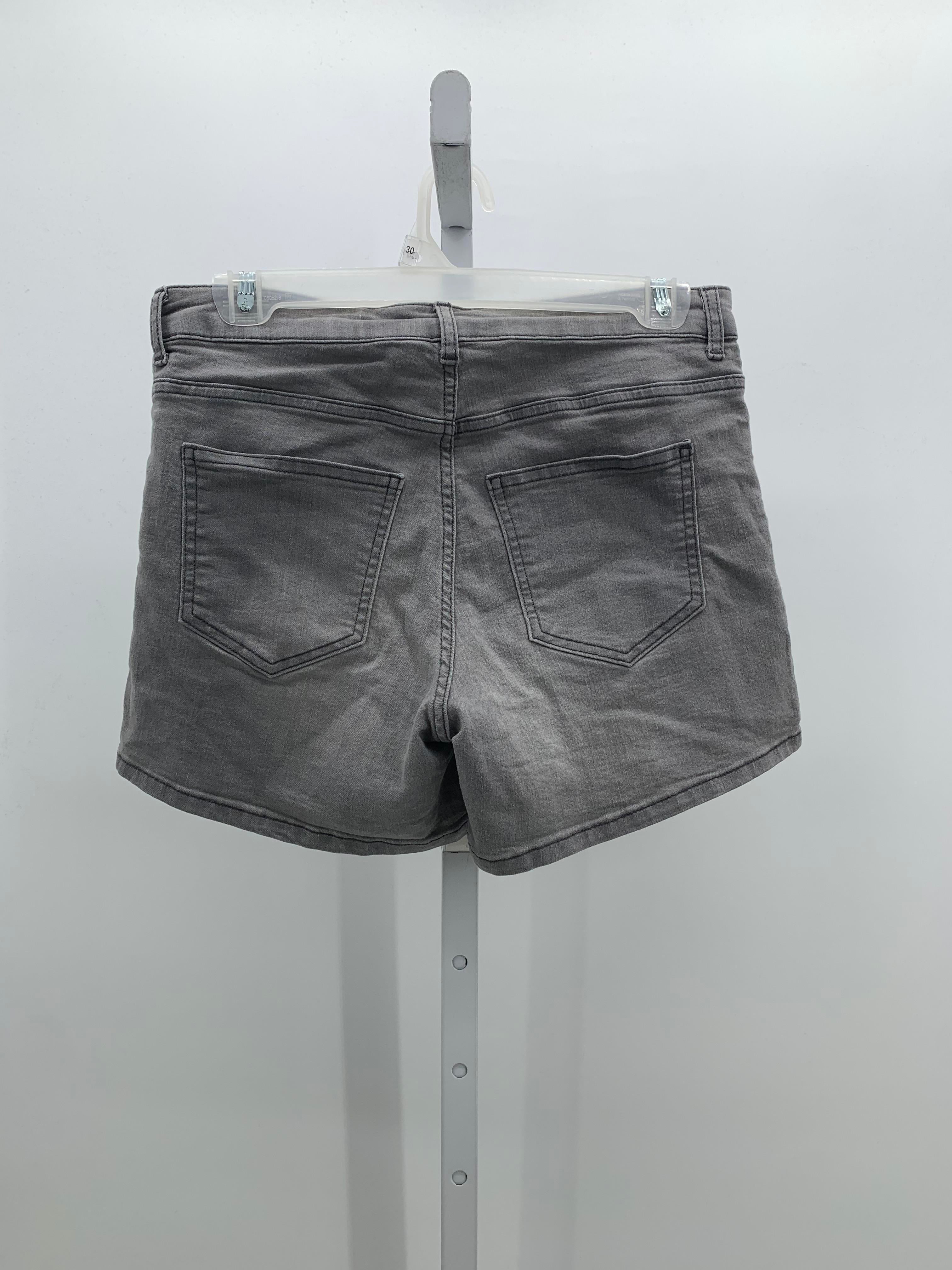 H&M Size 6 Misses Shorts