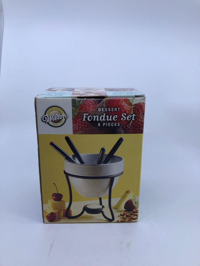 NIB WILTON FONDUE SET.